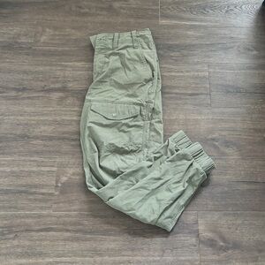 ❗️Jordan Olive Green Cargo Pant Joggers Sz 32❗️
